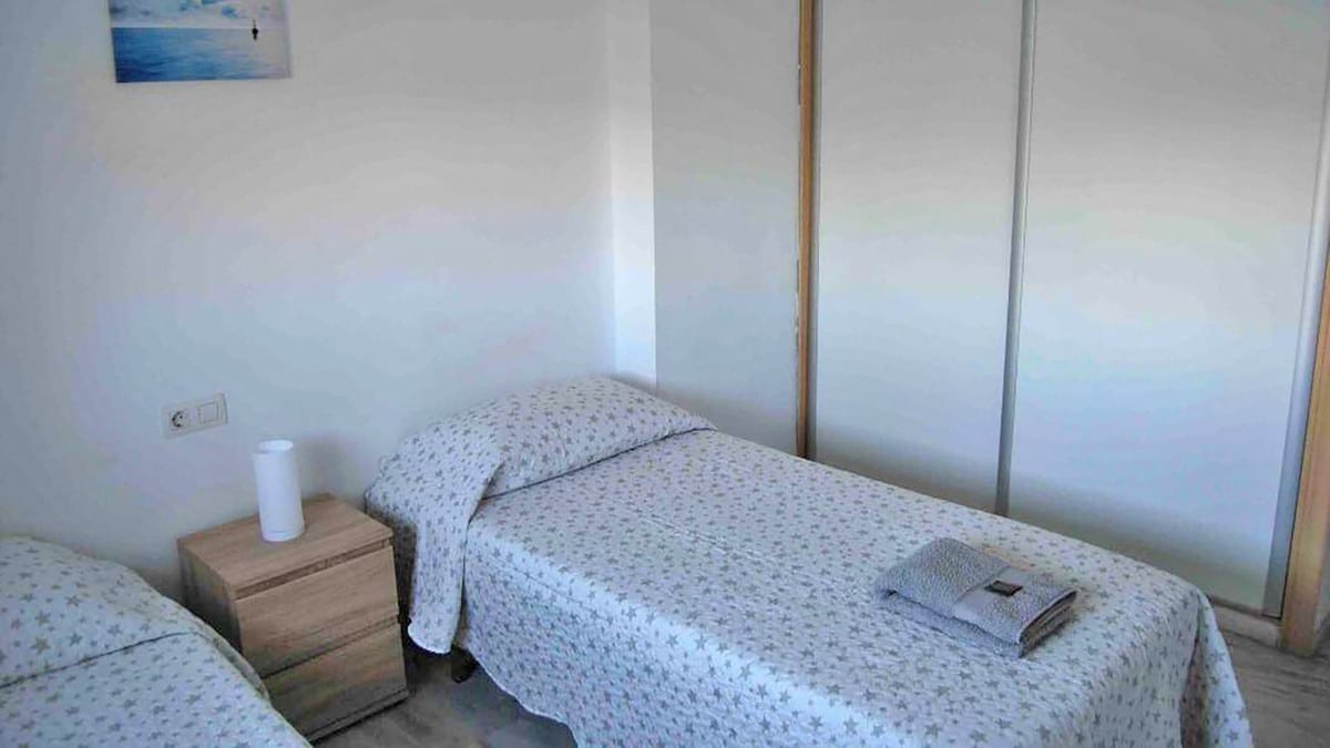 Photo 13 Middle Floor Apartment Benalmadena, Costa del Sol, Málaga – R4408759