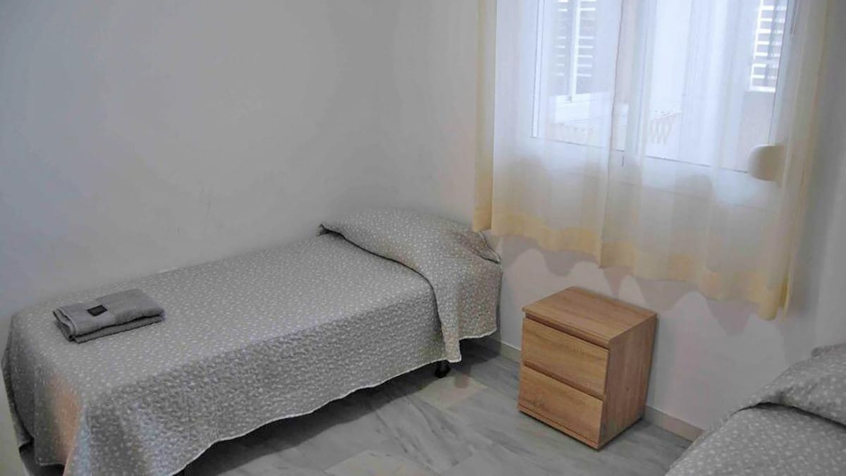 Photo 15 Middle Floor Apartment Benalmadena, Costa del Sol, Málaga – R4408759