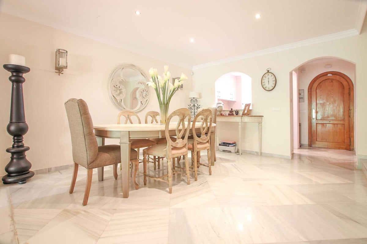 Photo 6 Townhouse Nueva Andalucía, Costa del Sol, Málaga – R4436005