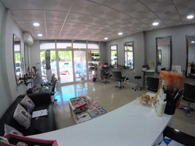 Photo 3 Hairdressers Benalmadena, Costa del Sol, Málaga – R3953920