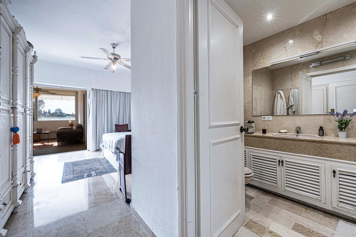 Photo 23 Middle Floor Apartment Guadalmina Alta, Costa del Sol, Málaga – R4847890