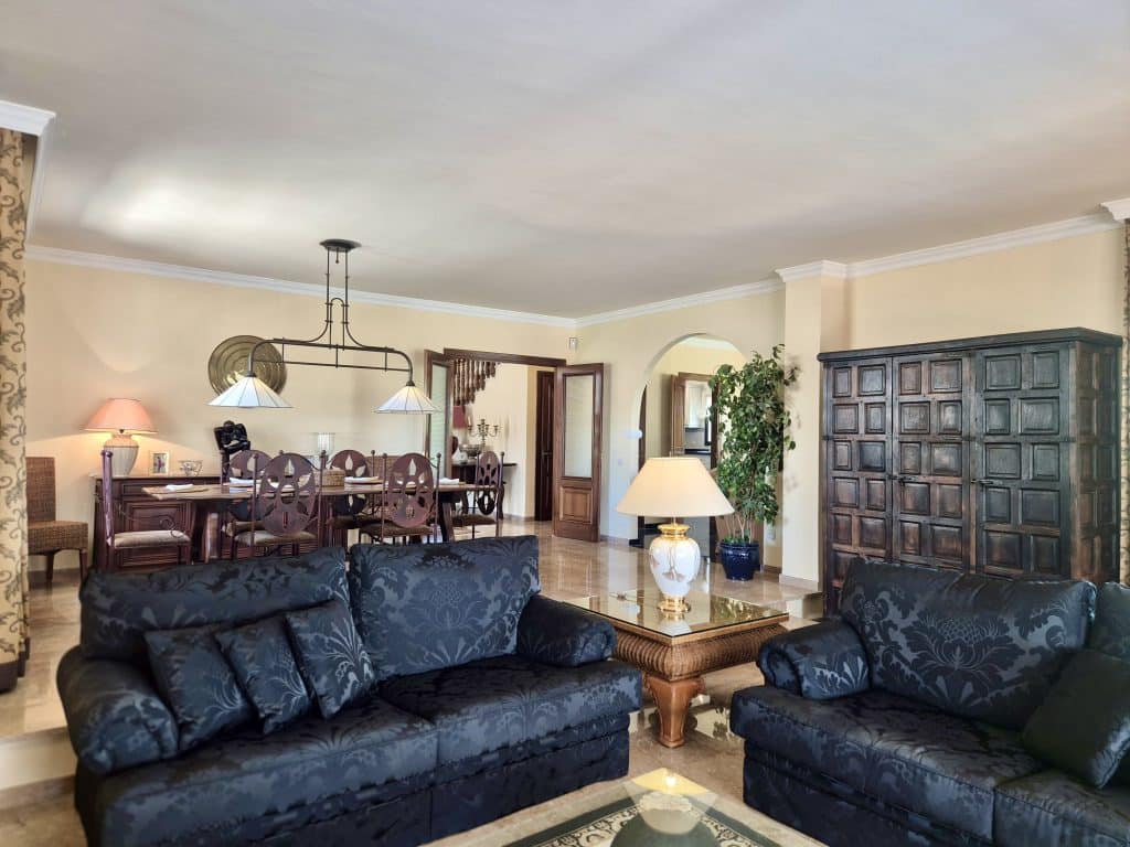 Photo 10 Timeless Elegance in La Campana, Marbella with amazing sea views – Villa del Carmen