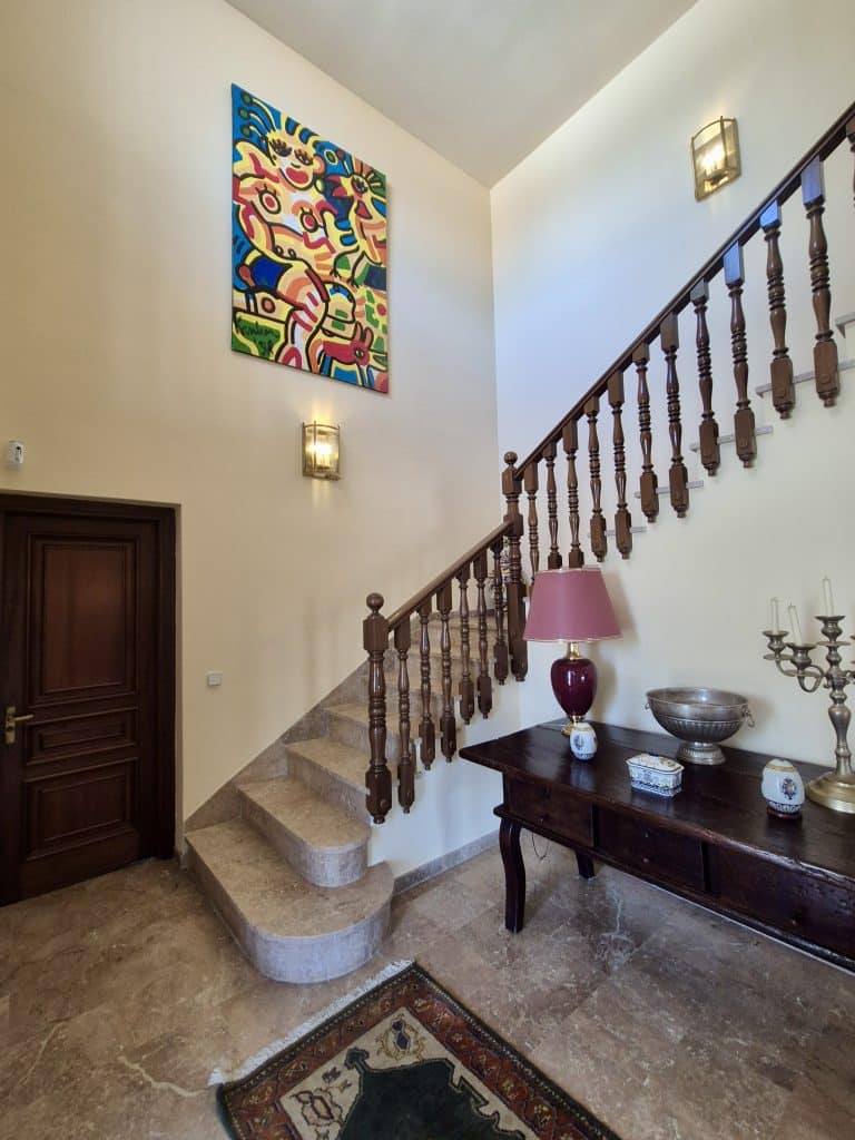 Photo 6 Timeless Elegance in La Campana, Marbella with amazing sea views – Villa del Carmen