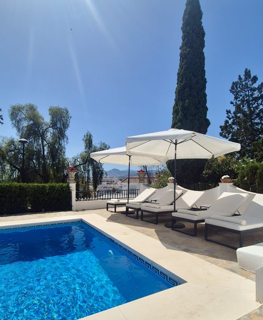 Photo 18 Timeless Elegance in La Campana, Marbella with amazing sea views – Villa del Carmen