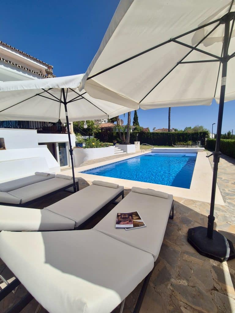 Photo 17 Timeless Elegance in La Campana, Marbella with amazing sea views – Villa del Carmen