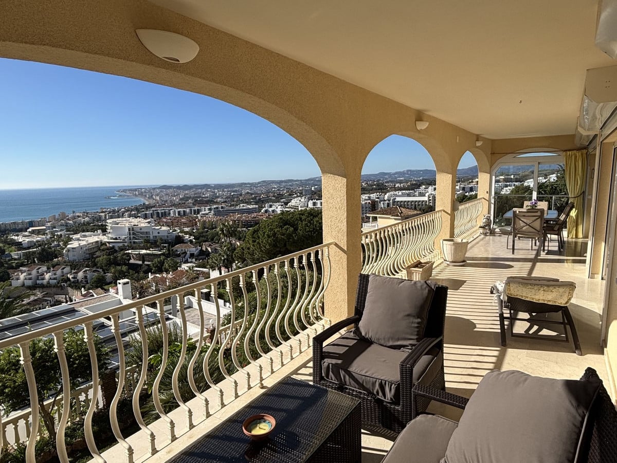 Photo 1 Detached Villa Benalmadena, Costa del Sol, Málaga – R4888687