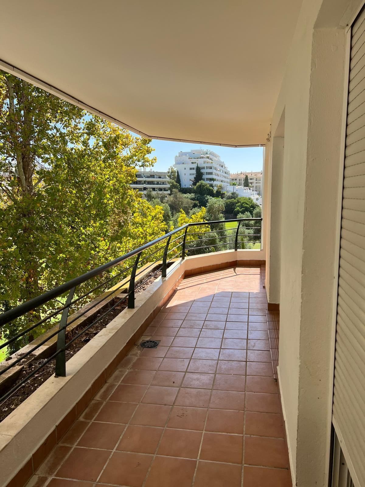 Photo 10 Middle Floor Apartment Guadalmina Alta, Costa del Sol, Málaga – R4898866