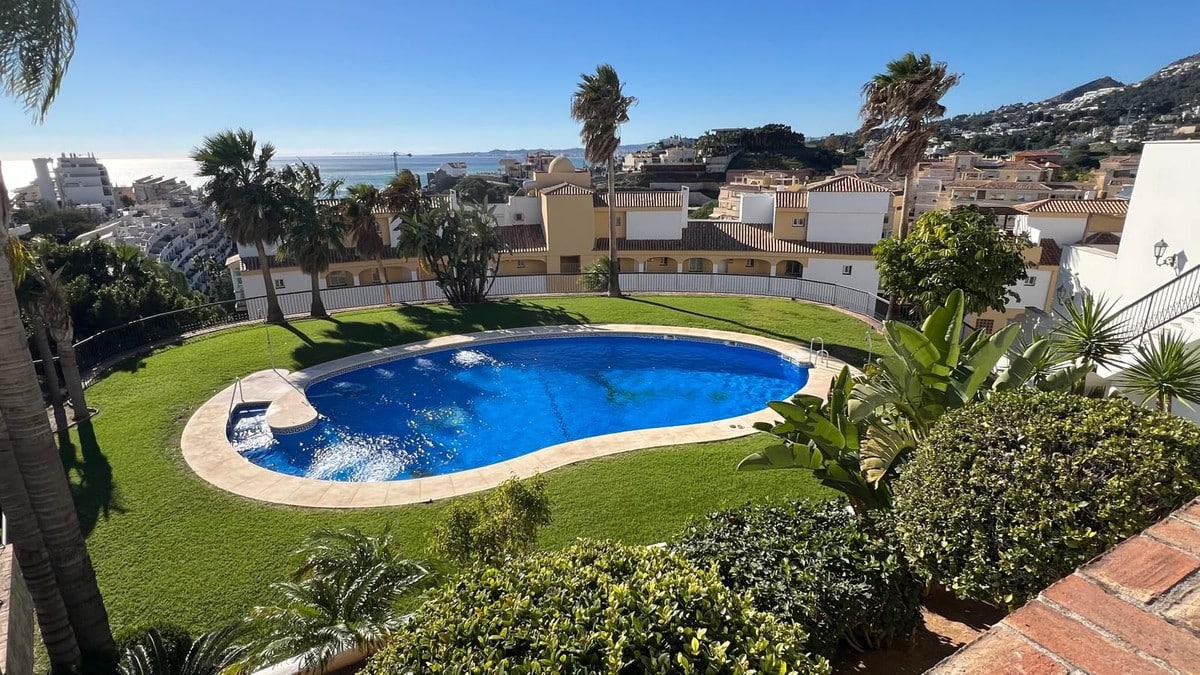 Photo 3 Middle Floor Apartment Benalmadena, Costa del Sol, Málaga – R4914910