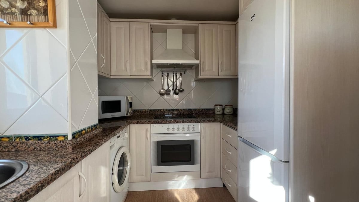 Photo 22 Middle Floor Apartment Benalmadena, Costa del Sol, Málaga – R4914910