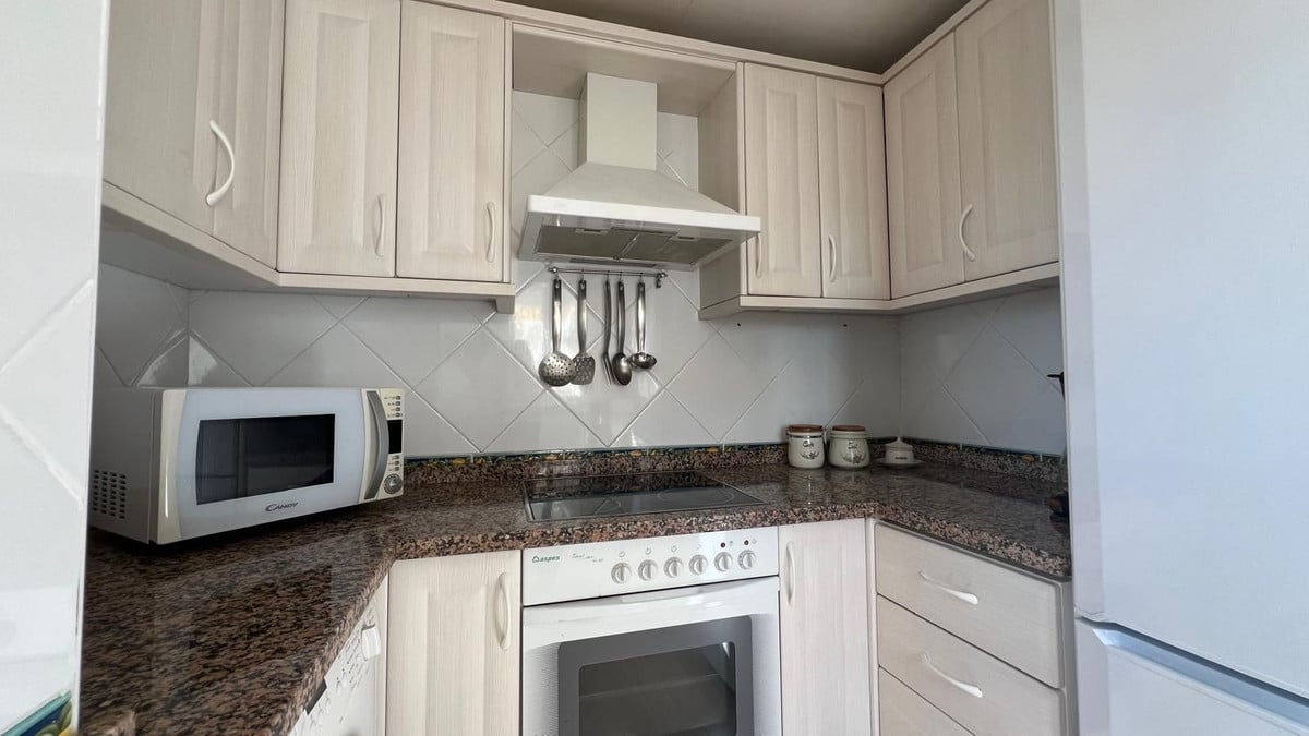 Photo 23 Middle Floor Apartment Benalmadena, Costa del Sol, Málaga – R4914910