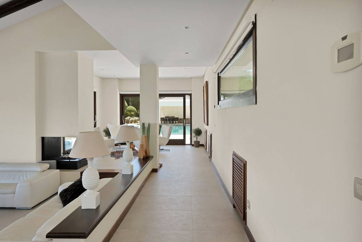 Photo 5 Detached Villa Atalaya, Costa del Sol, Málaga – R4734373