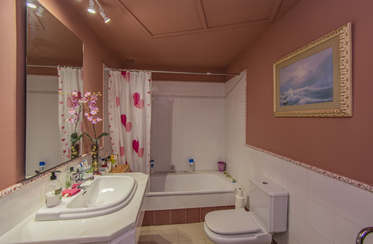 Photo 19 Middle Floor Apartment Guadalmina Alta, Costa del Sol, Málaga – R4766056