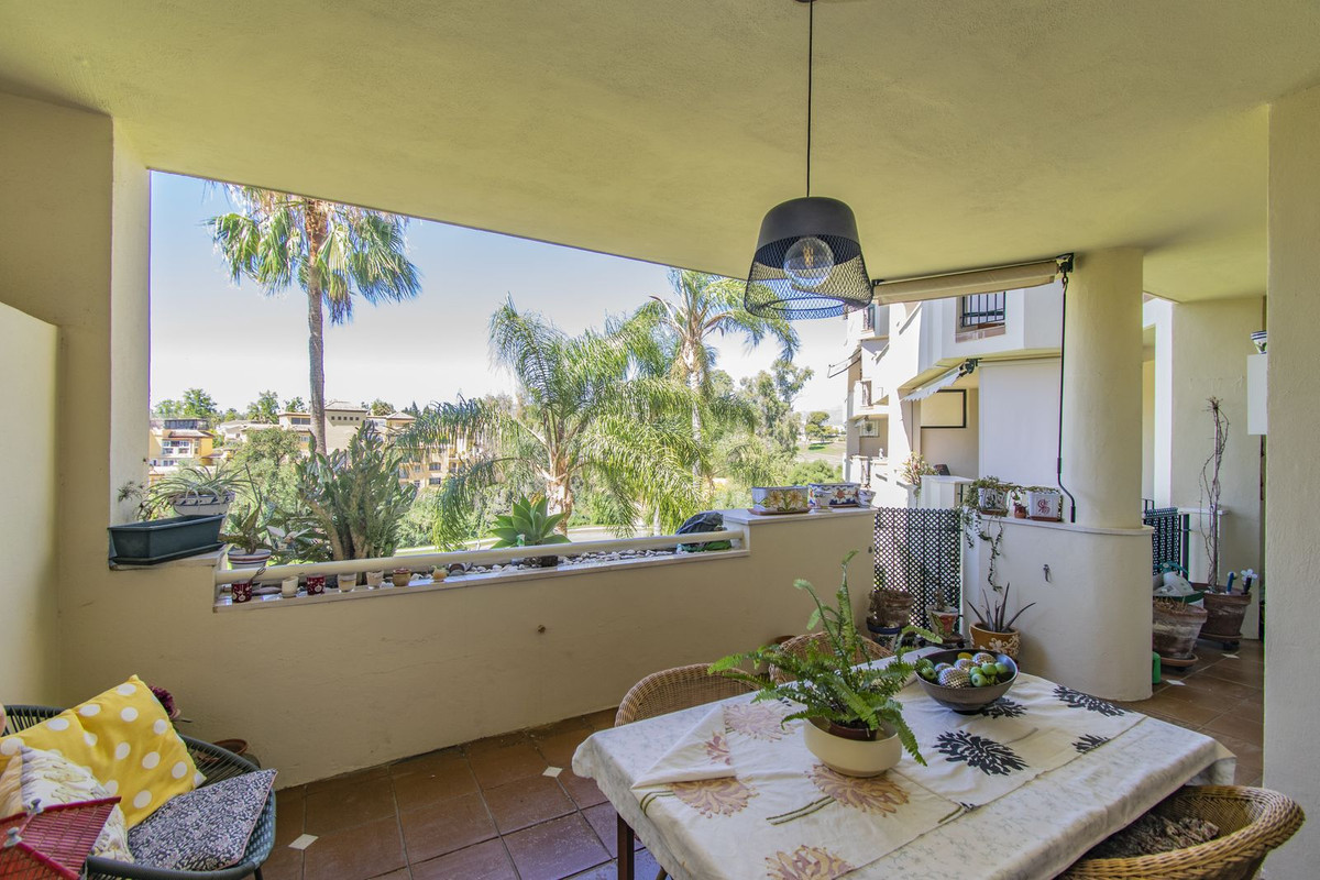 Photo 3 Middle Floor Apartment Guadalmina Alta, Costa del Sol, Málaga – R4766056