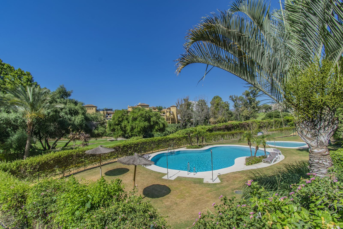 Photo 7 Middle Floor Apartment Guadalmina Alta, Costa del Sol, Málaga – R4766056