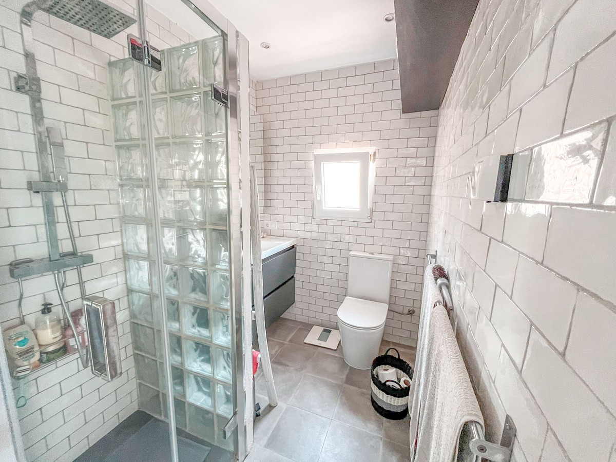 Photo 15 Detached Villa Nueva Andalucía, Costa del Sol, Málaga – R4645723