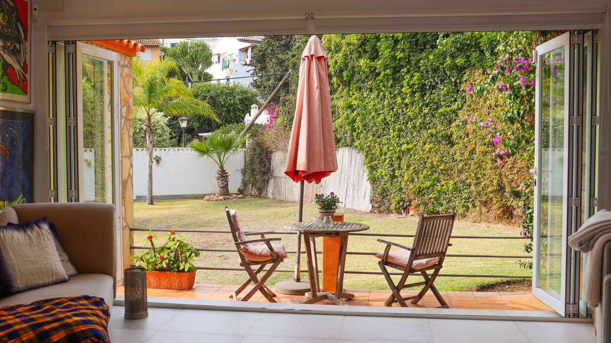 Photo 19 Detached Villa Nueva Andalucía, Costa del Sol, Málaga – R4645723