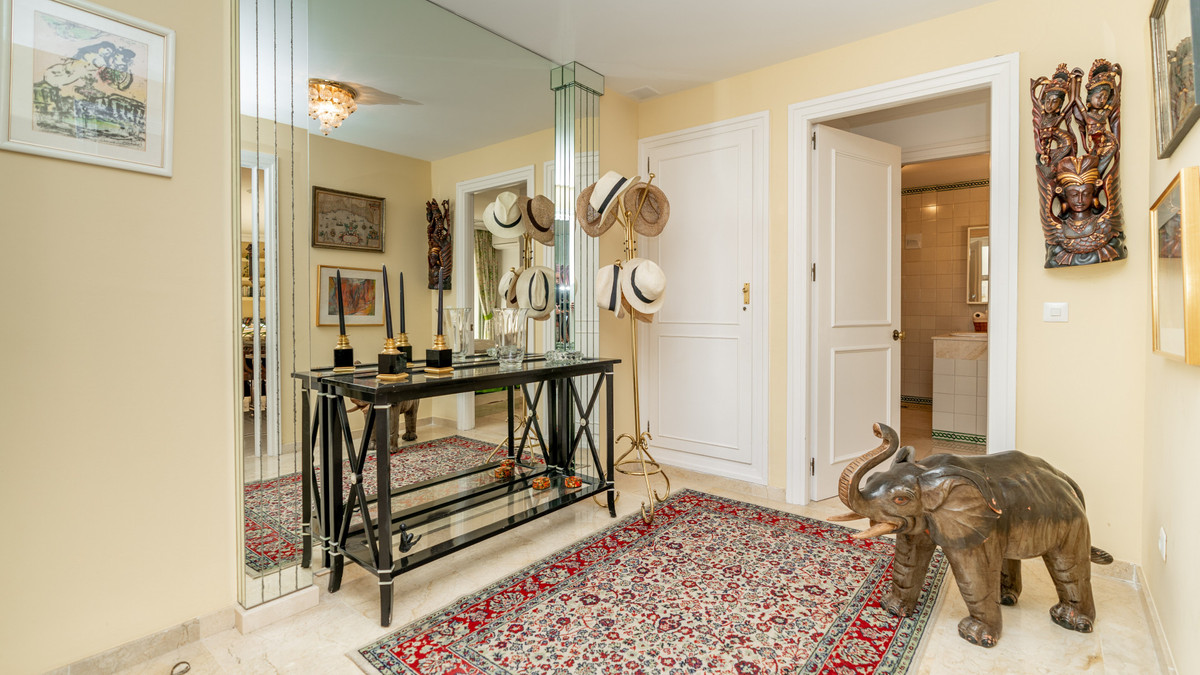 Photo 11 Middle Floor Apartment Guadalmina Alta, Costa del Sol, Málaga – R4897615