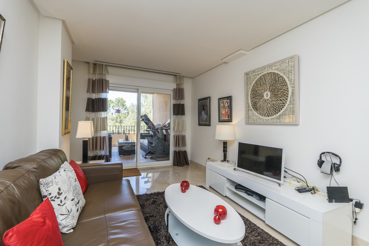 Photo 14 Ground Floor Apartment Nueva Andalucía, Costa del Sol, Málaga – R4673671