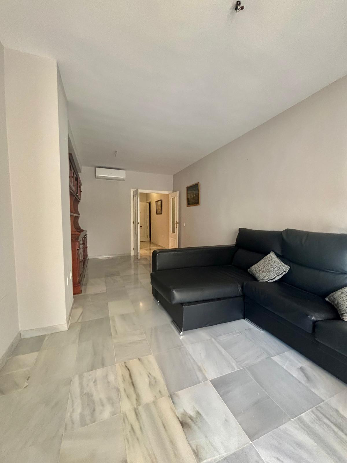 Photo 7 Middle Floor Apartment Nueva Andalucía, Costa del Sol, Málaga – R4798807