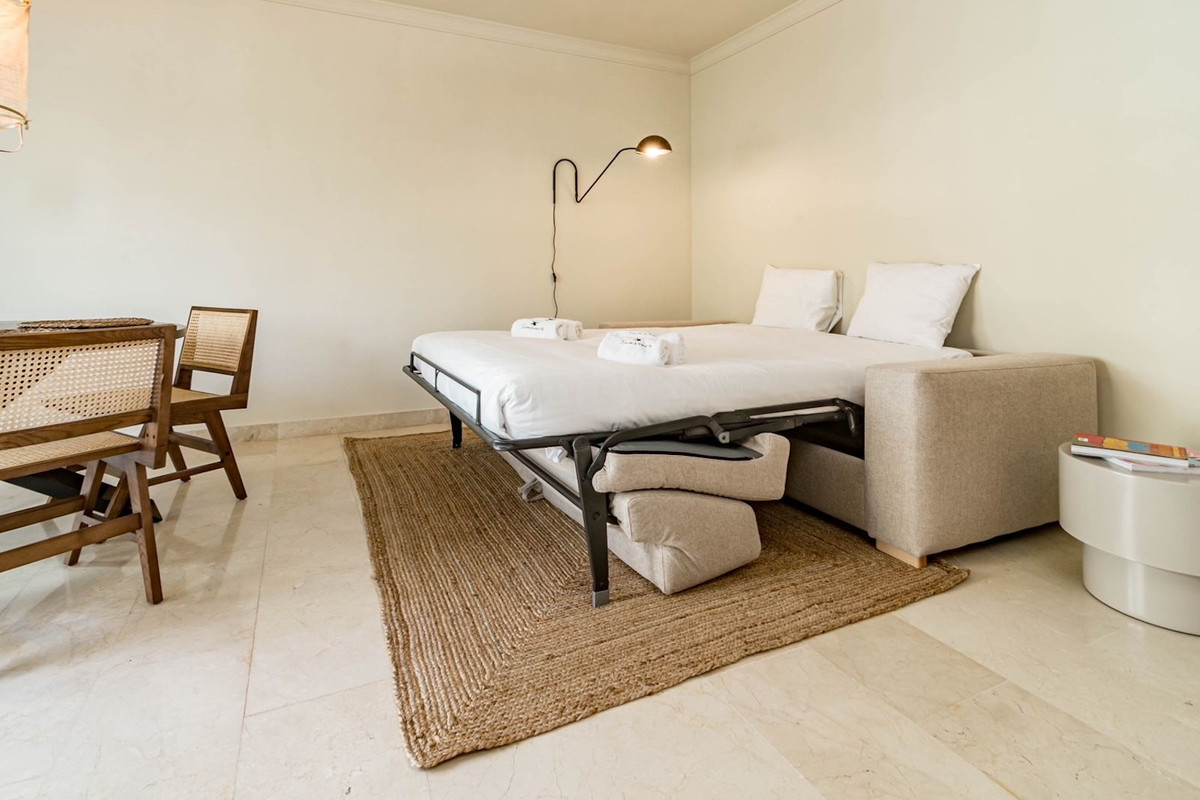 Photo 14 Top Floor Apartment Nueva Andalucía, Costa del Sol, Málaga – R4778362