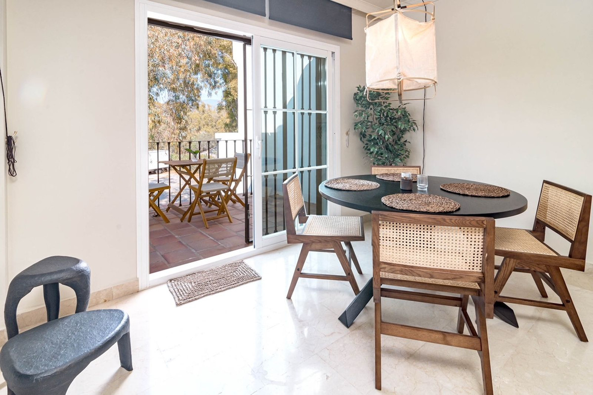 Photo 35 Top Floor Apartment Nueva Andalucía, Costa del Sol, Málaga – R4778362