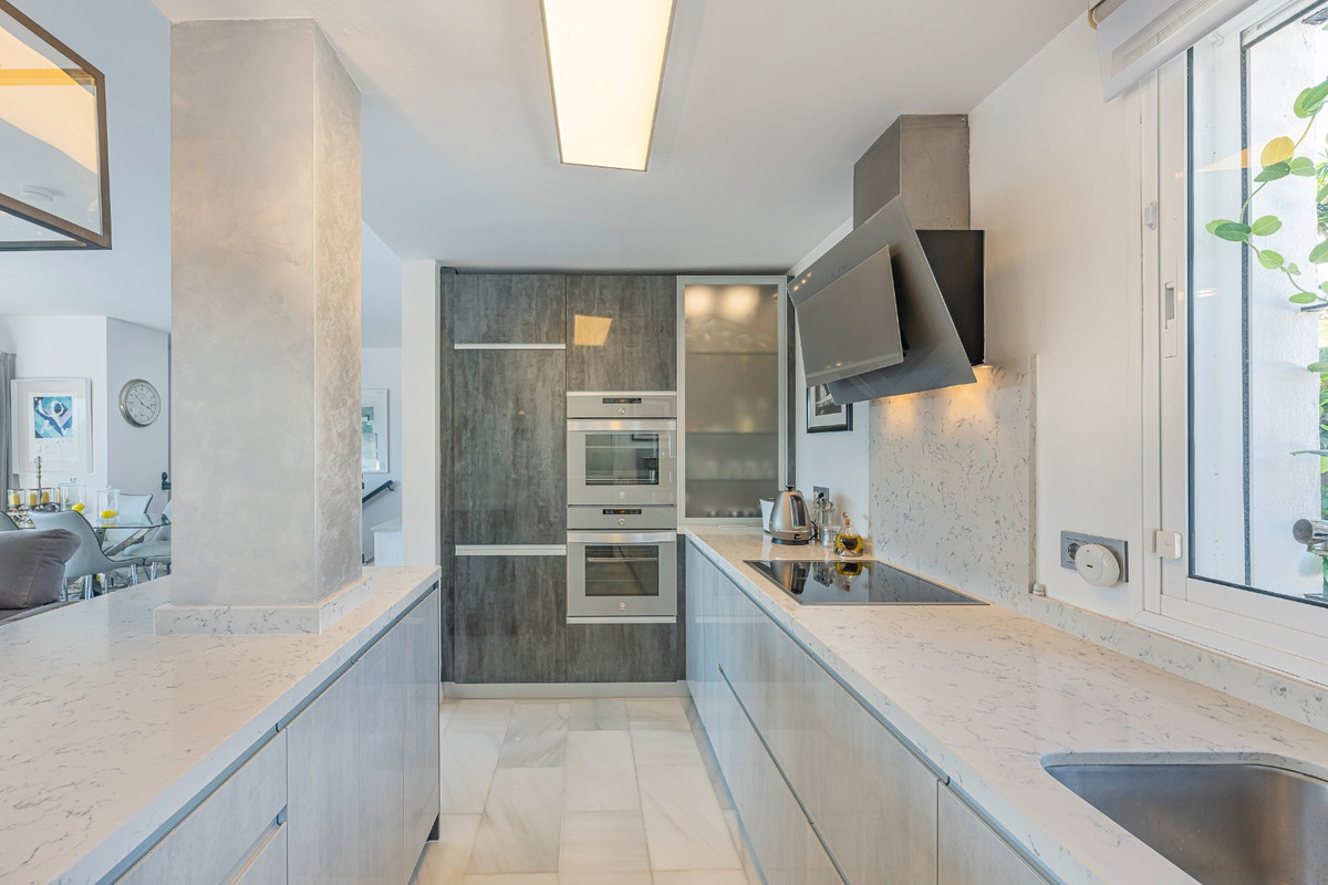 Photo 35 Townhouse Nueva Andalucía, Costa del Sol, Málaga – R4929157