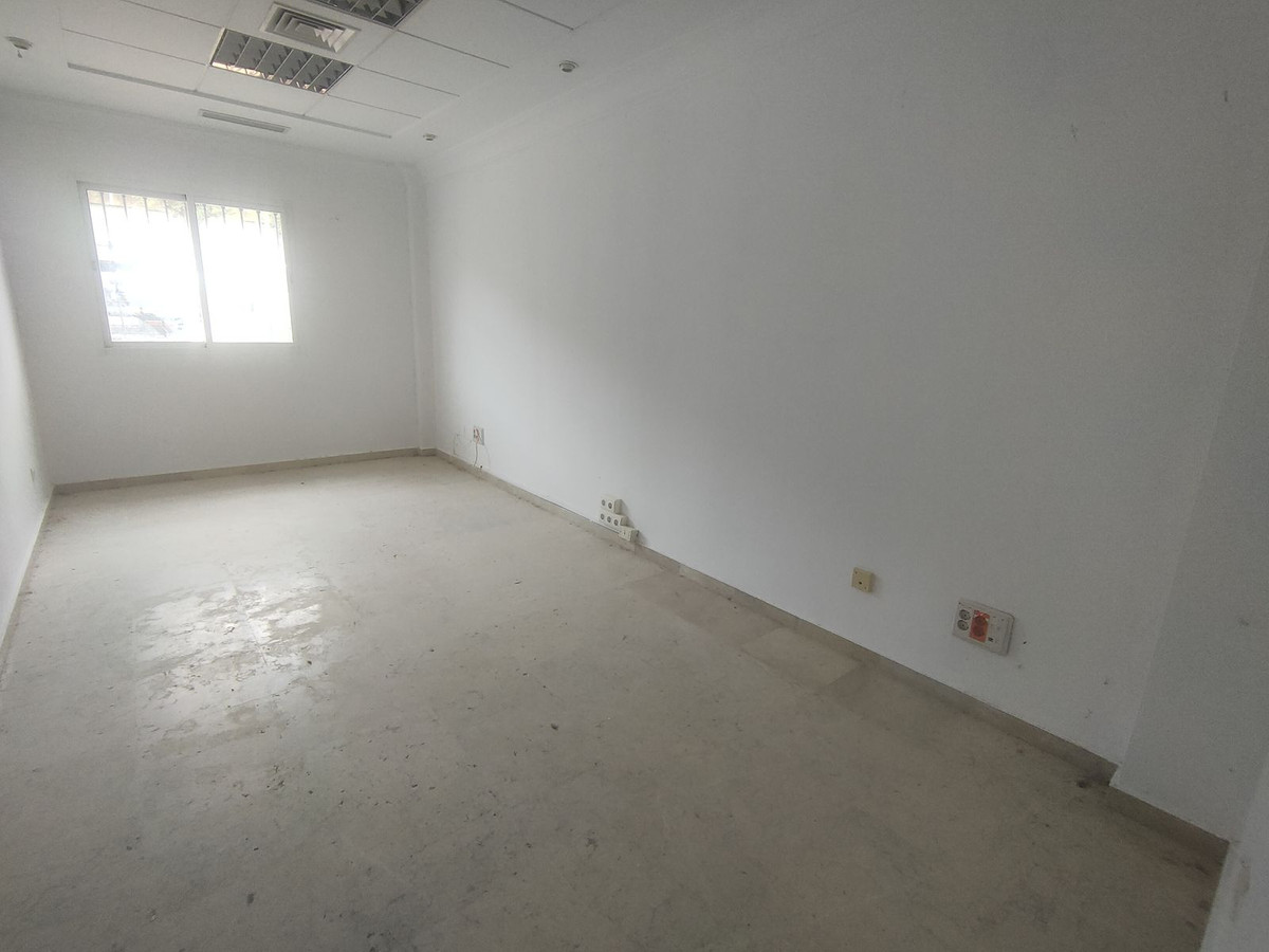Photo 14 Business Guadalmina Alta, Costa del Sol, Málaga – R4745914
