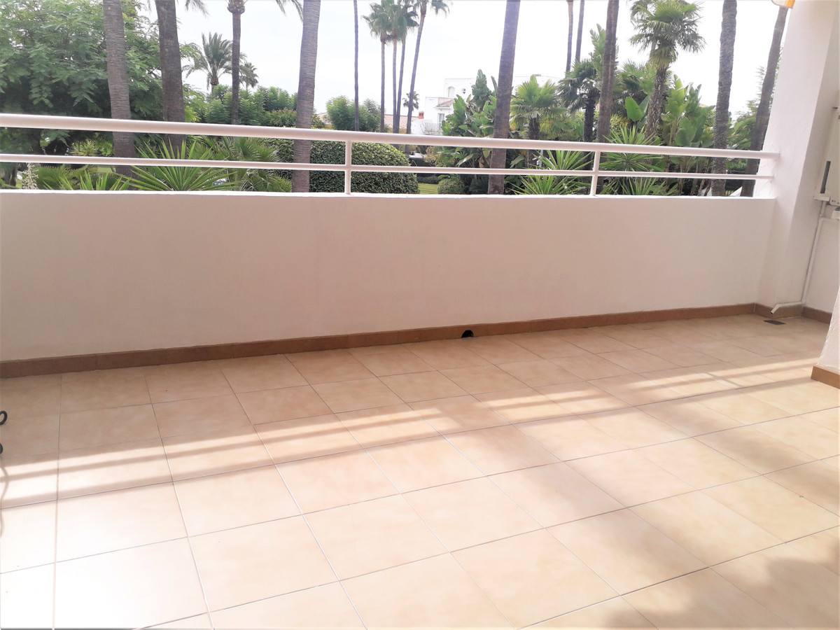 Photo 11 Middle Floor Apartment Atalaya, Costa del Sol, Málaga – R3738706
