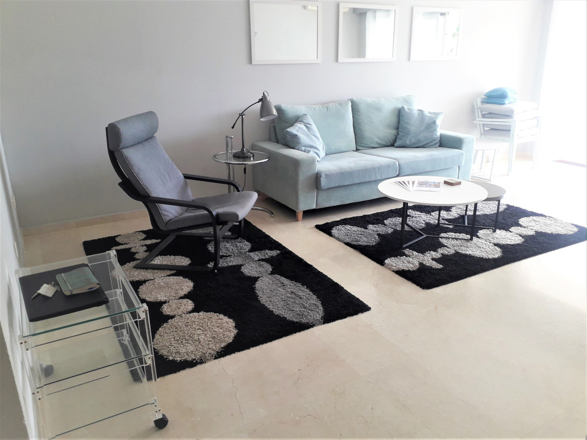 Photo 4 Middle Floor Apartment Atalaya, Costa del Sol, Málaga – R3738706