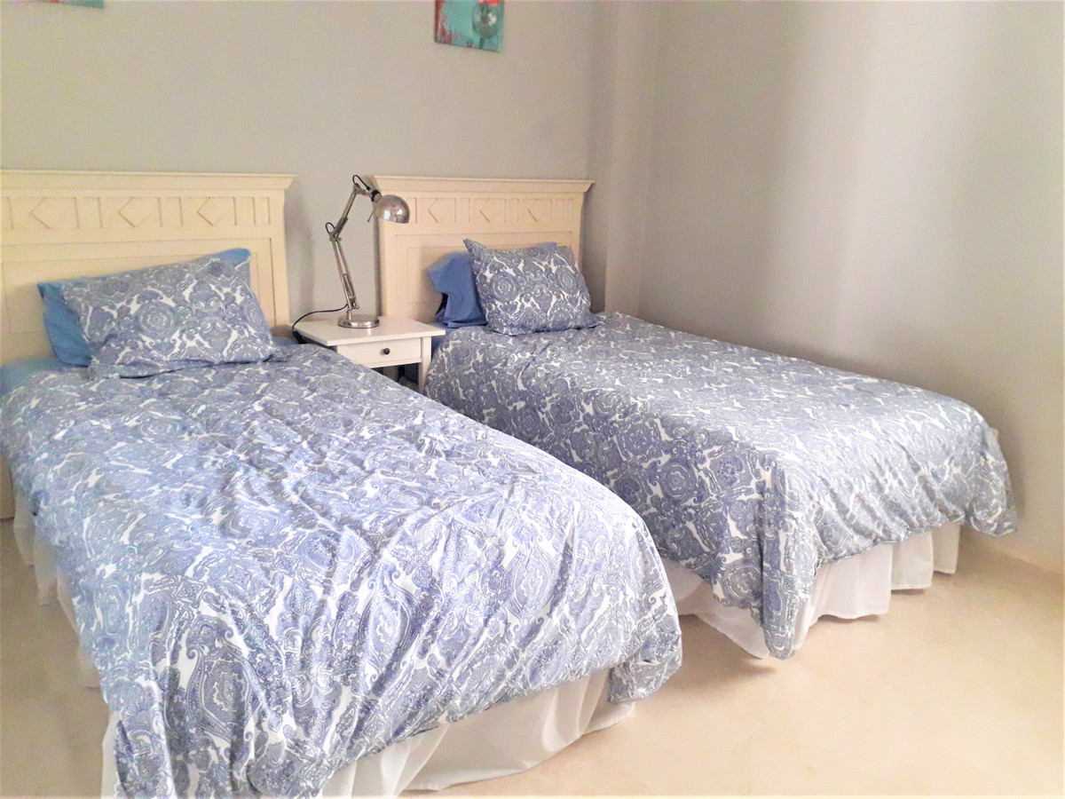 Photo 9 Middle Floor Apartment Atalaya, Costa del Sol, Málaga – R3738706