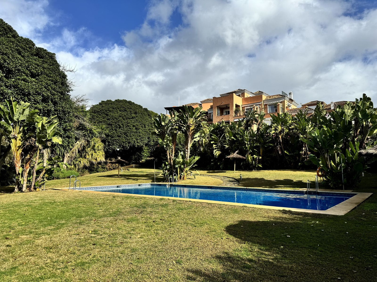 Photo 22 Middle Floor Apartment Guadalmina Alta, Costa del Sol, Málaga – R4608409