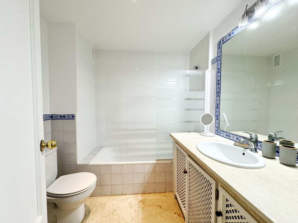 Photo 7 Middle Floor Apartment Guadalmina Alta, Costa del Sol, Málaga – R4608409