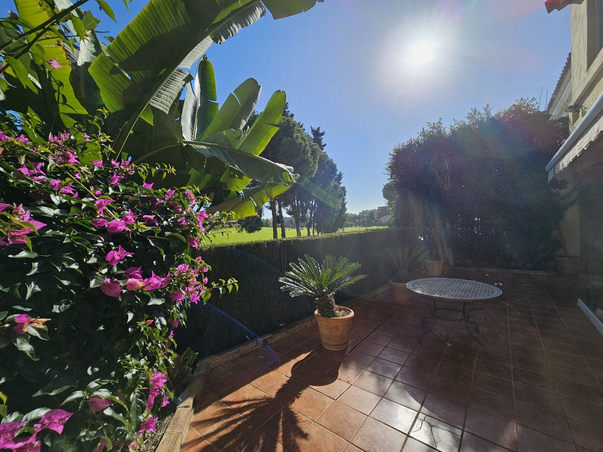 Photo 3 Semi-Detached House Guadalmina Alta, Costa del Sol, Málaga – R4927927