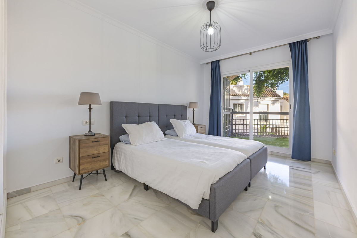 Photo 15 Ground Floor Apartment Nueva Andalucía, Costa del Sol, Málaga – R4927462
