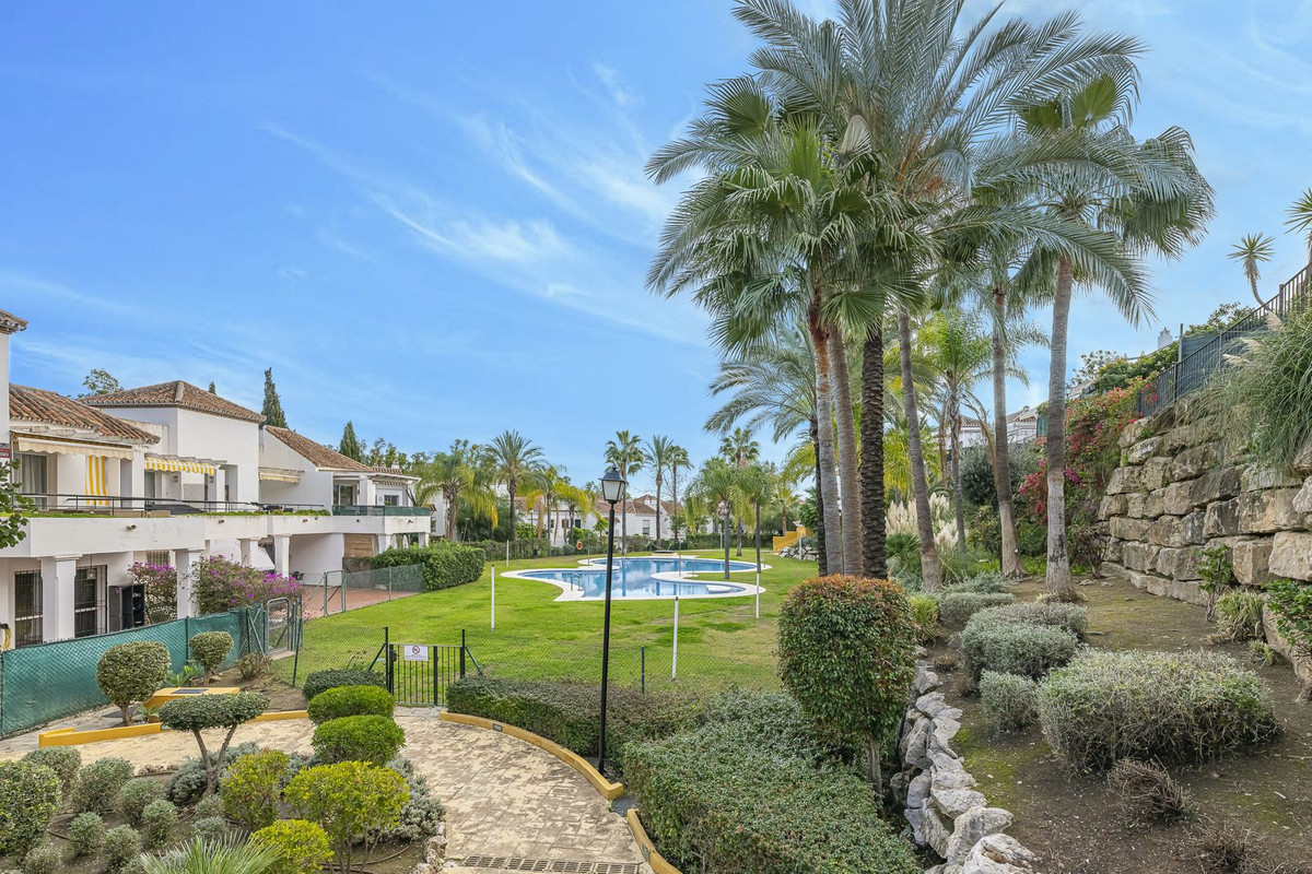 Photo 24 Ground Floor Apartment Nueva Andalucía, Costa del Sol, Málaga – R4927462