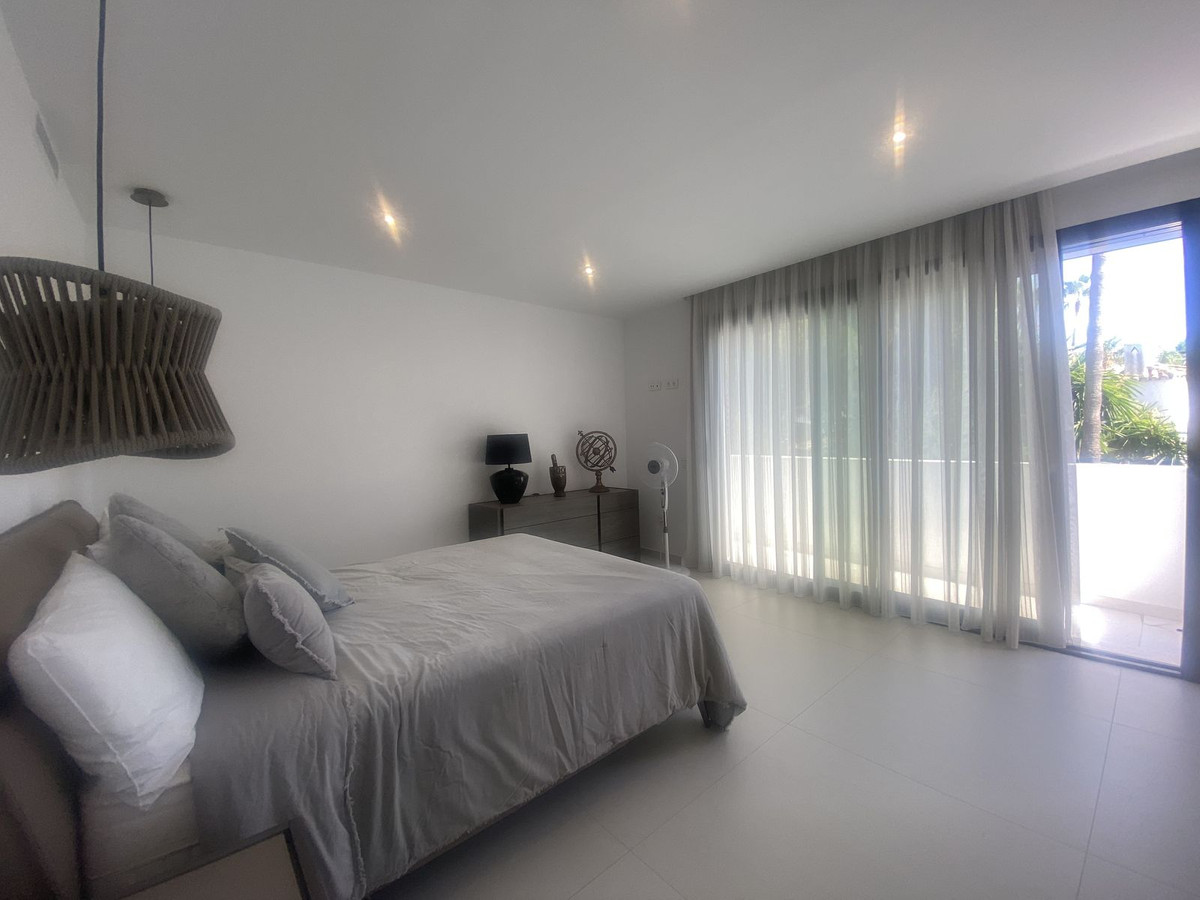 Photo 21 Detached Villa Atalaya, Costa del Sol, Málaga – R4981324