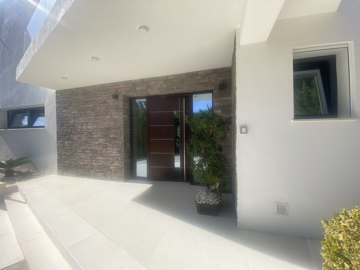 Photo 30 Detached Villa Atalaya, Costa del Sol, Málaga – R4981324