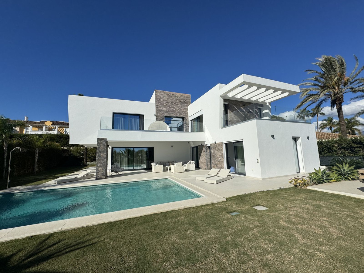 Photo 31 Detached Villa Atalaya, Costa del Sol, Málaga – R4981324