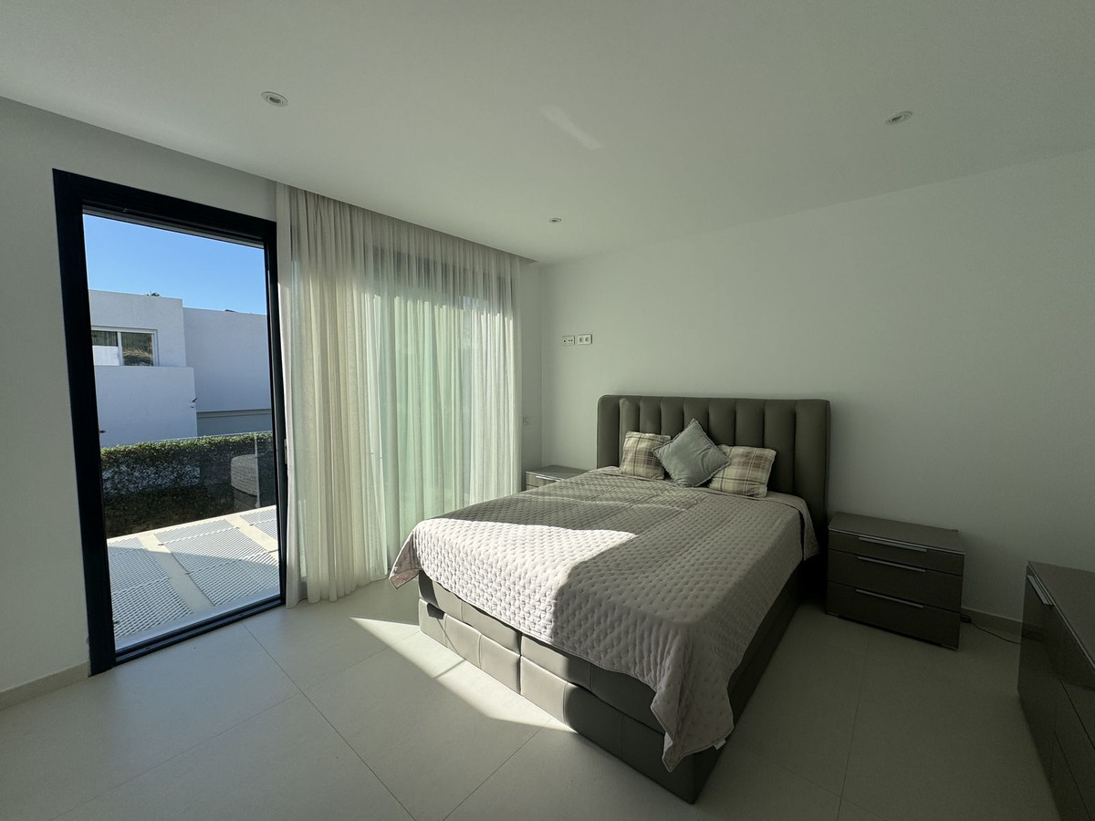 Photo 45 Detached Villa Atalaya, Costa del Sol, Málaga – R4981324