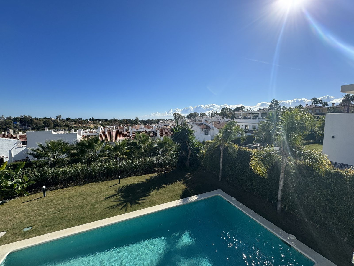 Photo 6 Detached Villa Atalaya, Costa del Sol, Málaga – R4981324