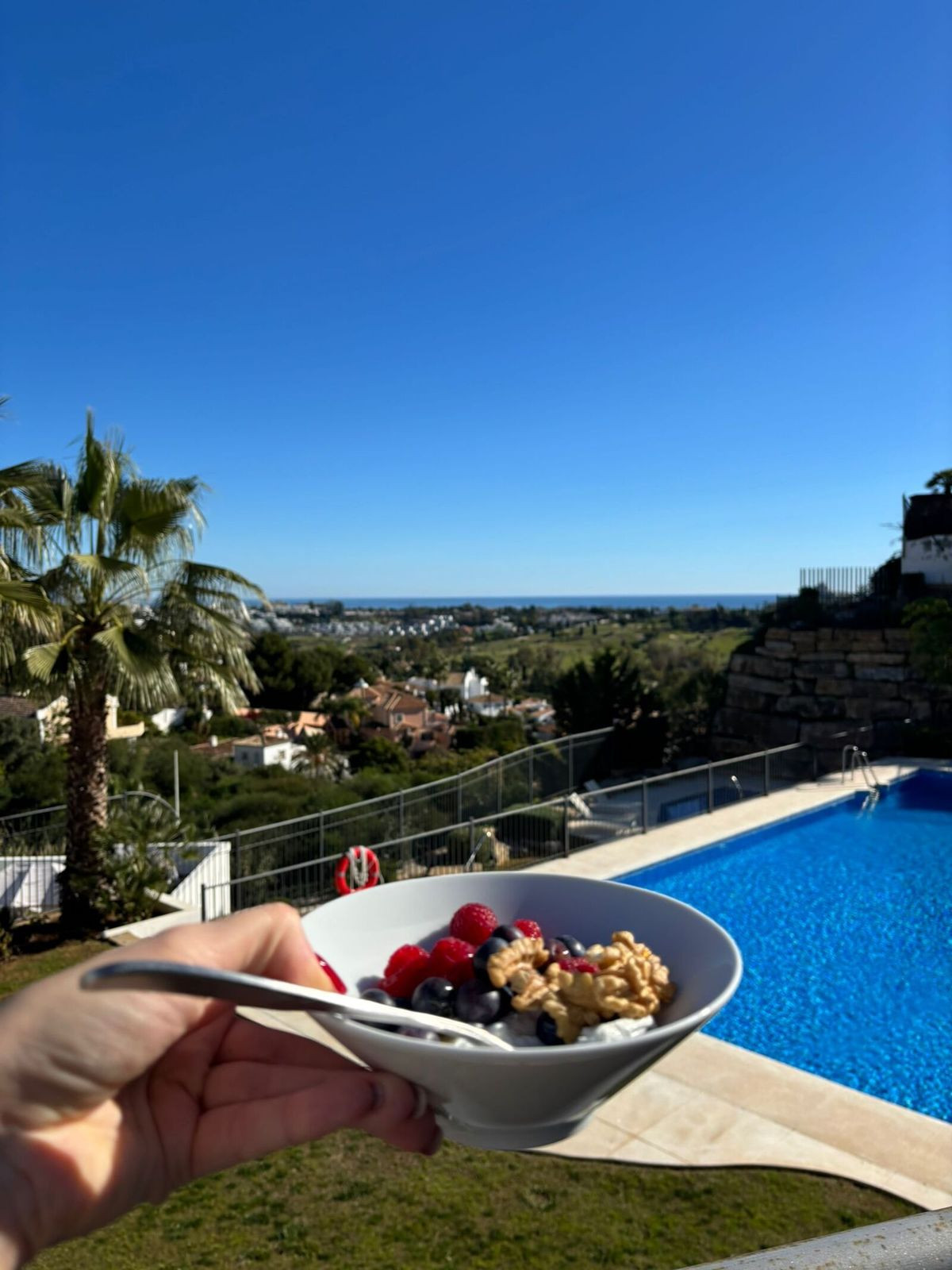 Photo 17 Middle Floor Apartment El Paraiso, Costa del Sol, Málaga – R4968475