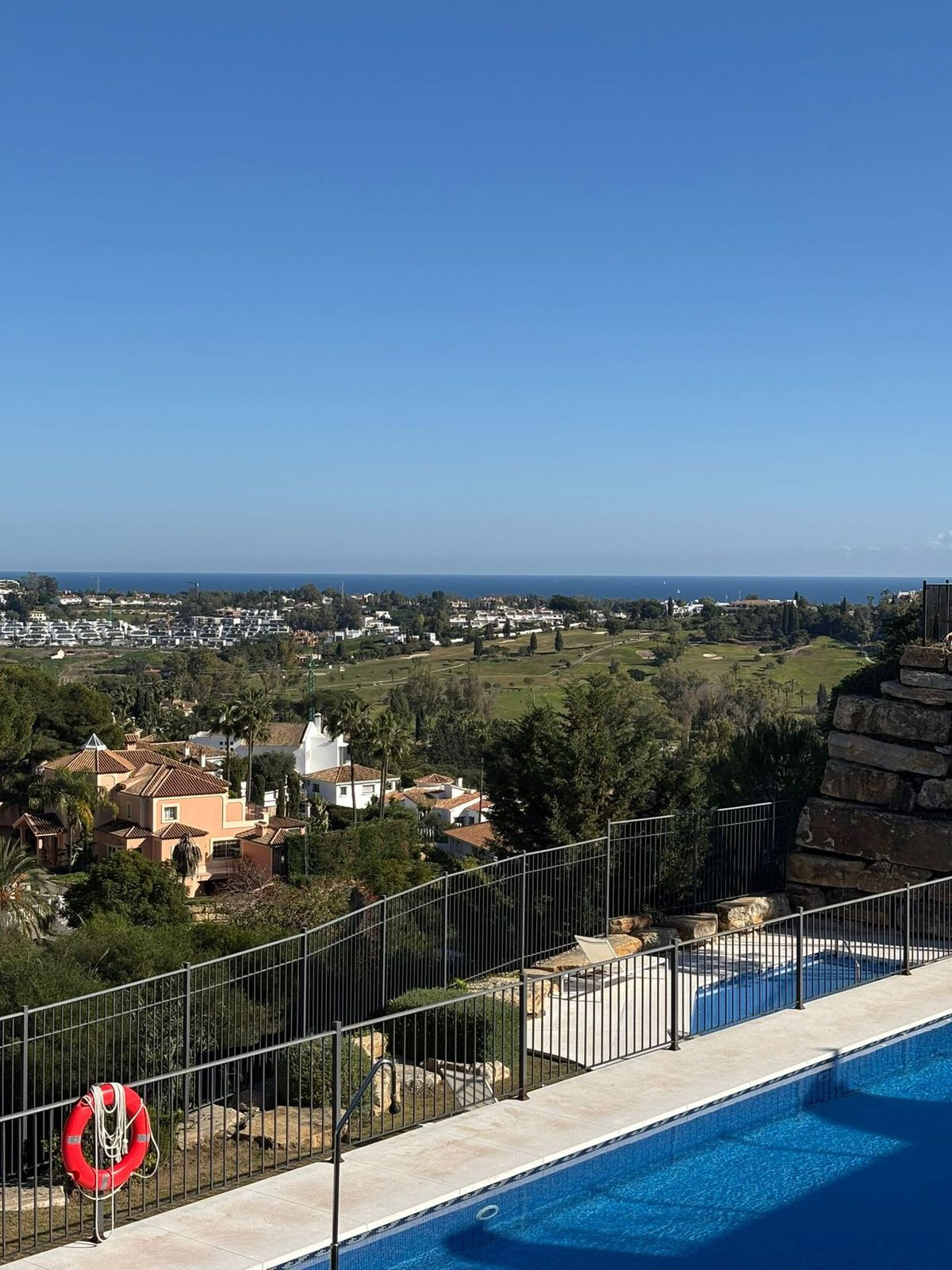 Photo 18 Middle Floor Apartment El Paraiso, Costa del Sol, Málaga – R4968475