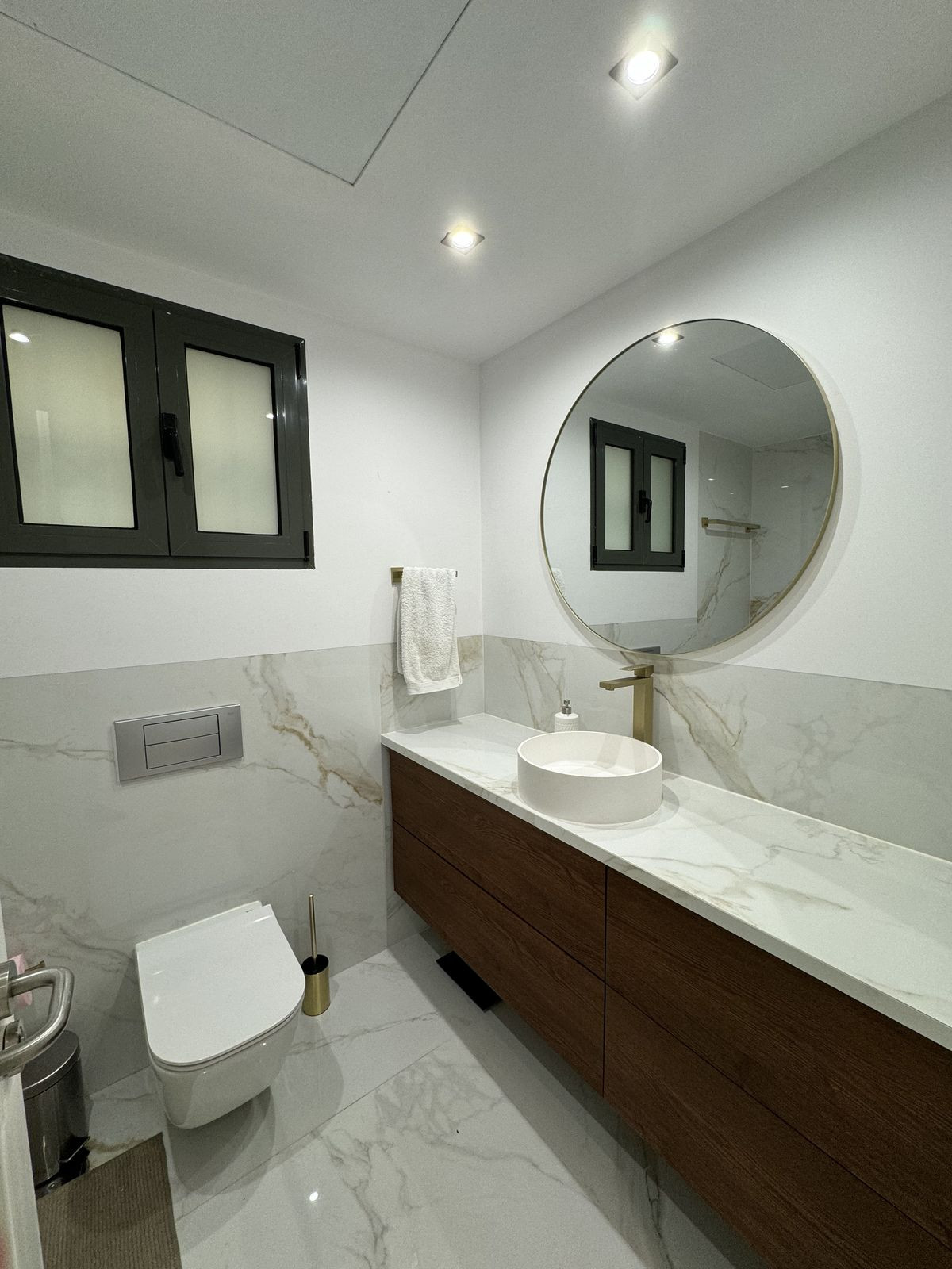 Photo 17 Middle Floor Apartment Nueva Andalucía, Costa del Sol, Málaga – R4683916
