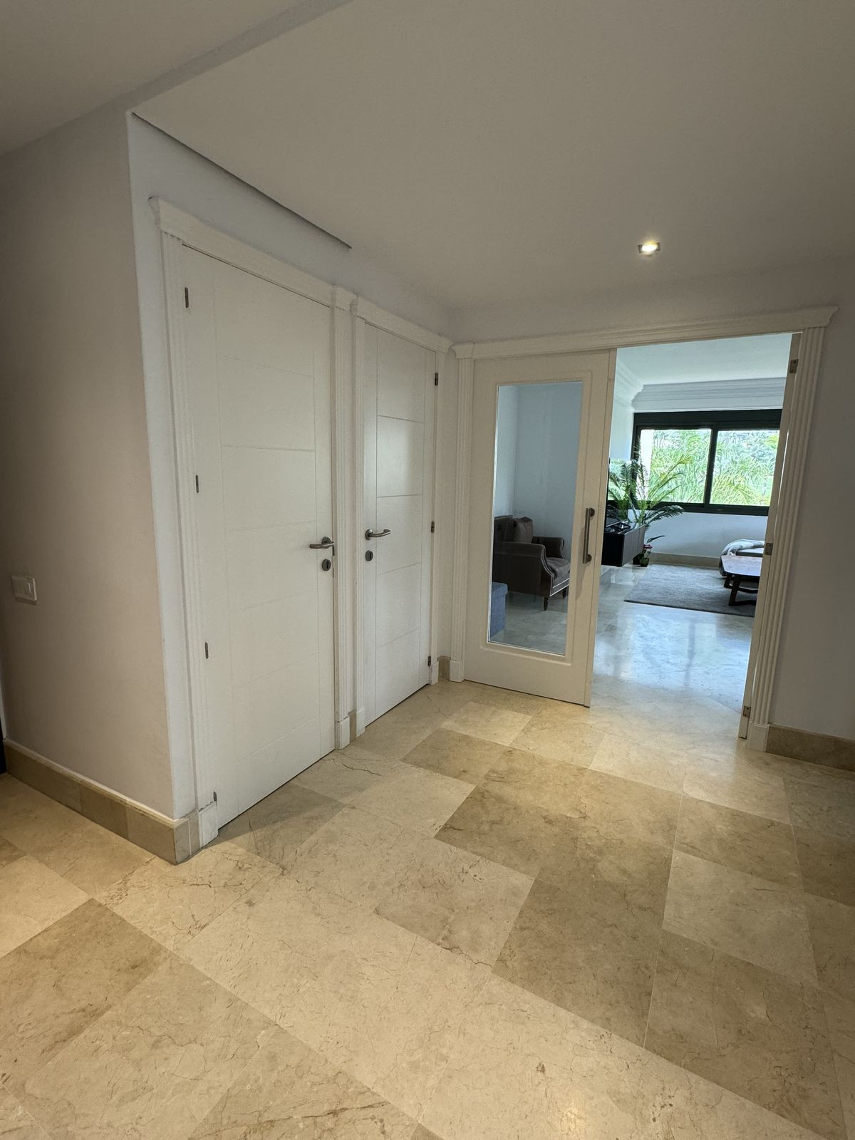 Photo 23 Middle Floor Apartment Nueva Andalucía, Costa del Sol, Málaga – R4683916