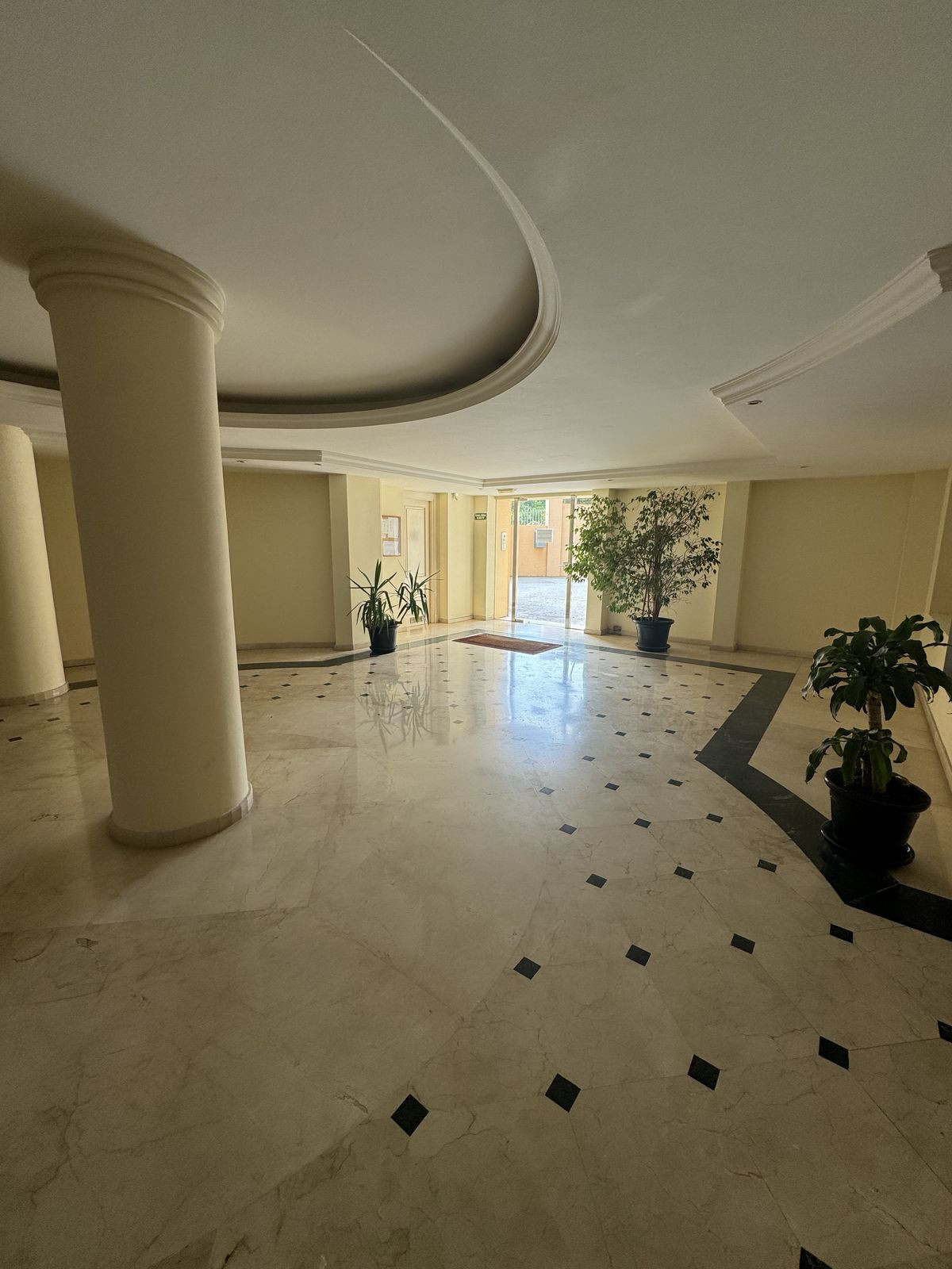 Photo 27 Middle Floor Apartment Nueva Andalucía, Costa del Sol, Málaga – R4683916
