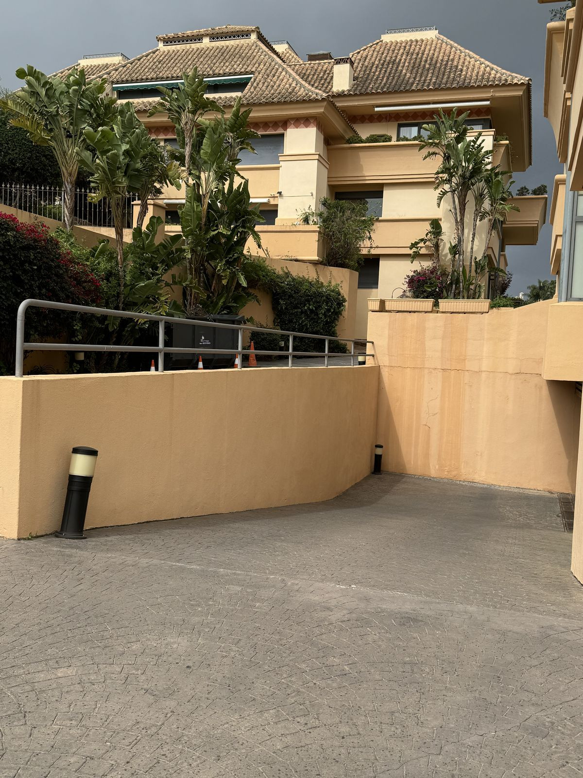 Photo 28 Middle Floor Apartment Nueva Andalucía, Costa del Sol, Málaga – R4683916