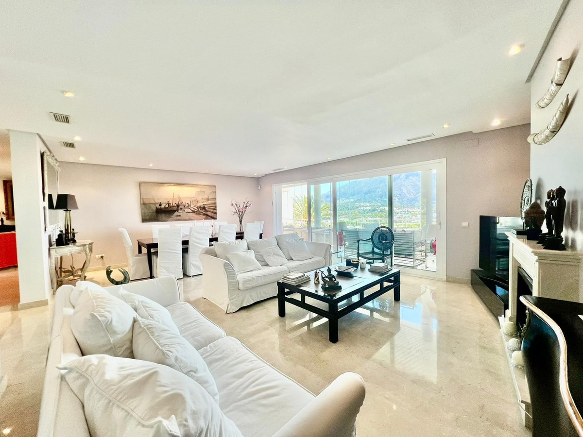 Photo 13 Penthouse Duplex Nueva Andalucía, Costa del Sol, Málaga – R4743658