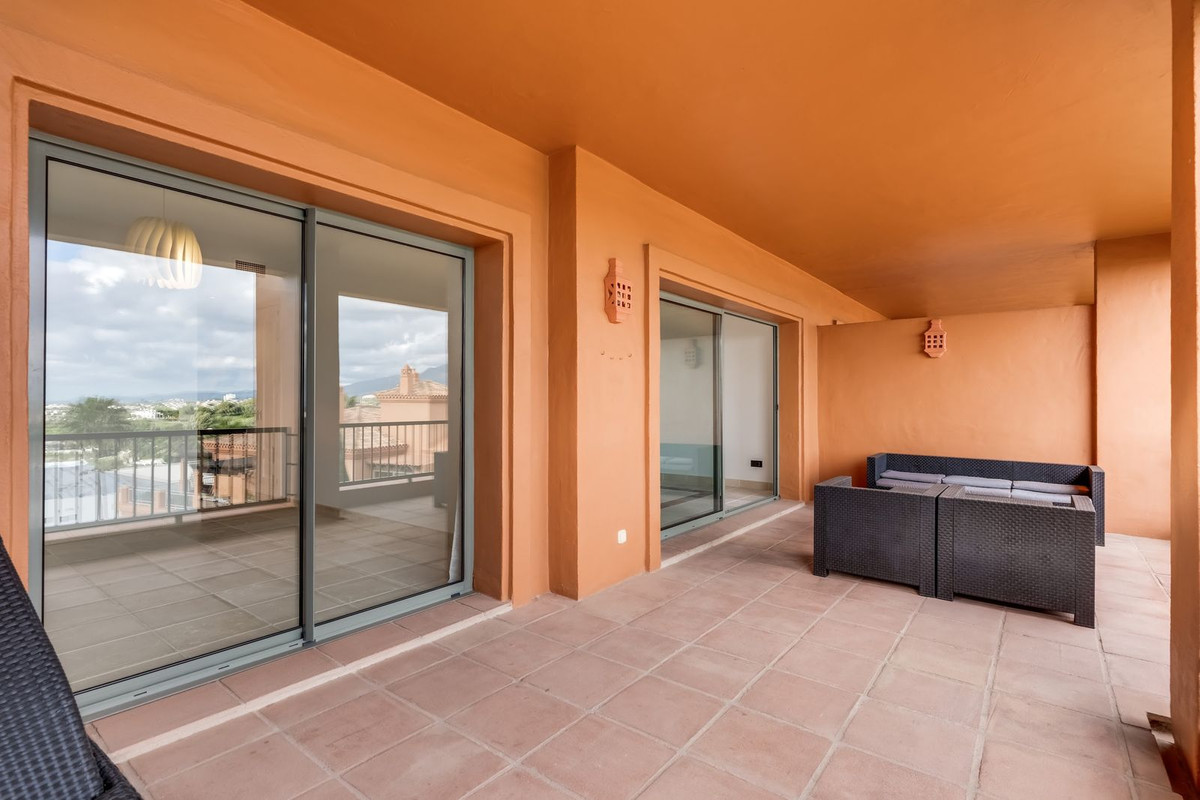 Photo 19 Middle Floor Apartment Atalaya, Costa del Sol, Málaga – R4917337