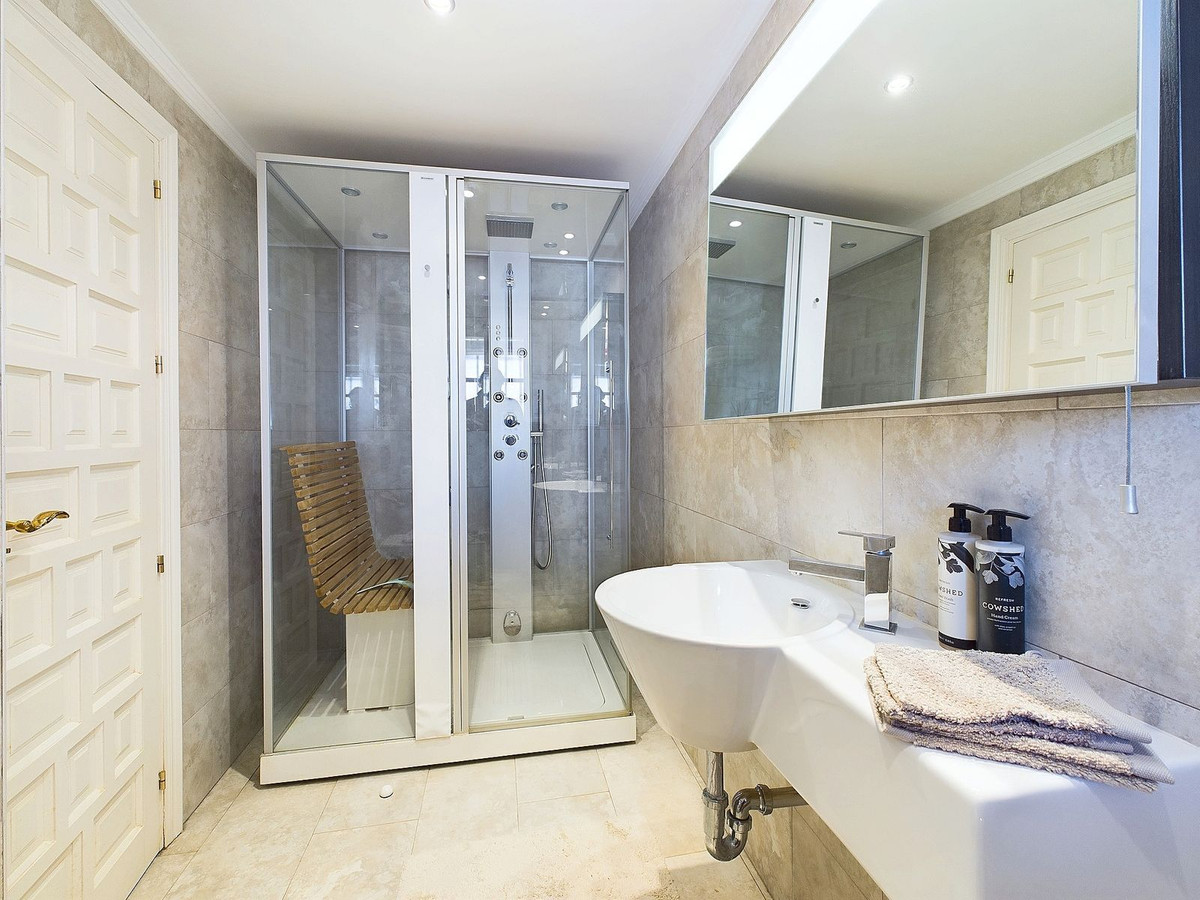 Photo 26 Detached Villa La Heredia, Costa del Sol, Málaga – R4927306