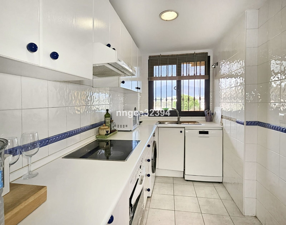 Photo 10 Middle Floor Apartment New Golden Mile, Costa del Sol, Málaga – R5001676